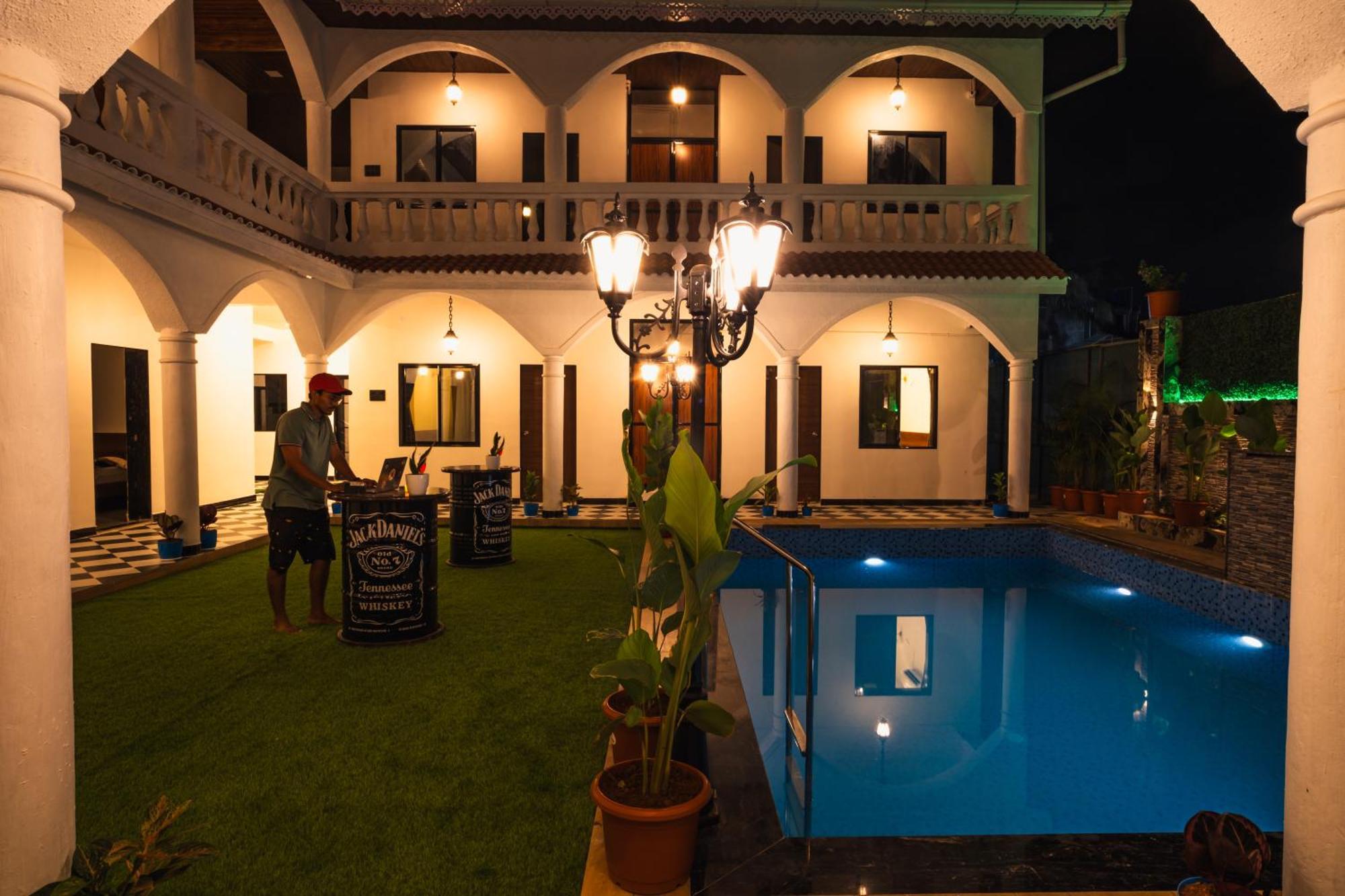 阿里巴格 Sapphire Mansion酒店 外观 照片